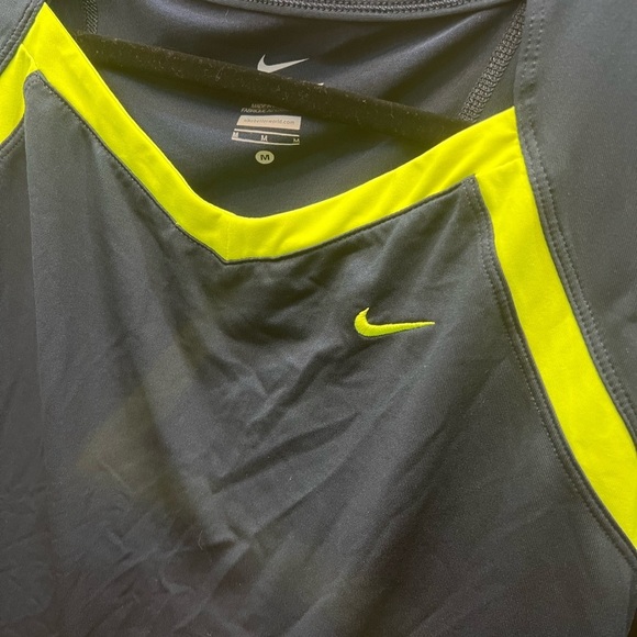 Nike Tank Bundle - Picture 6 of 7